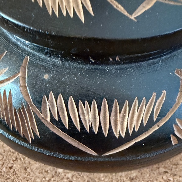 Black Wood Hand Carved Container, Bowl with Lid Carved Design African Inspired - Picture 4 of 12